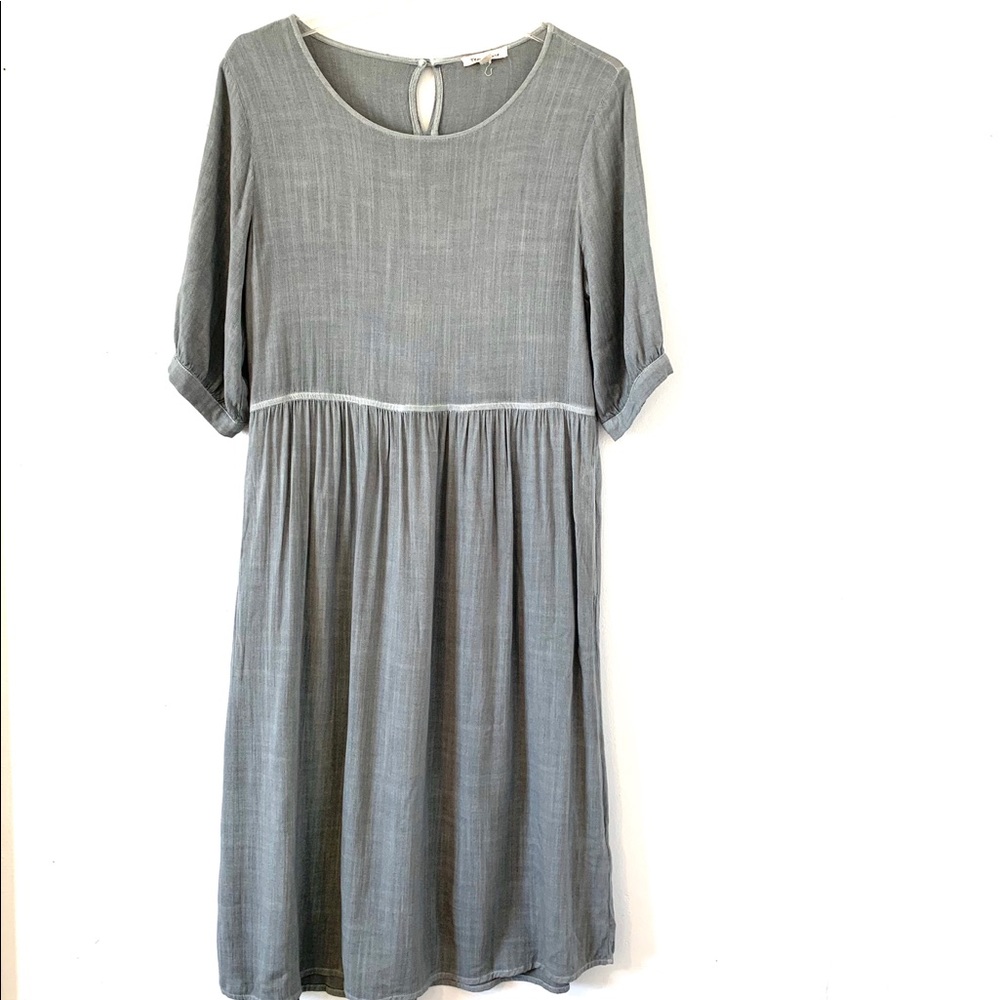 Tea N Rose Sage Green Dress size Medium